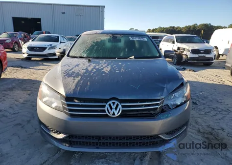 2014 Volkswagen Passat S z USA, uszkodzony, nr VIN 1VWAP7A34EC008591